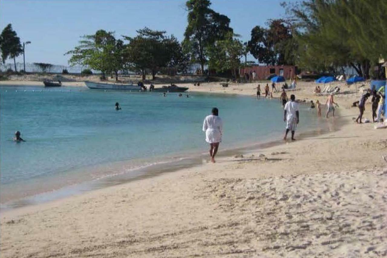 MoBay Las Palmas Montego Bay Kültér fotó